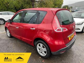 Renault Scenic DYNAMIQUE TOMTOM DCI