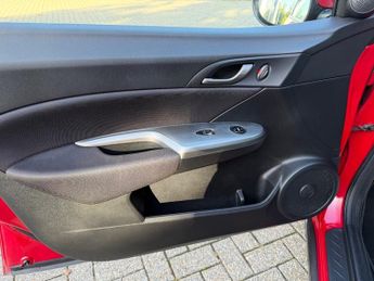 Honda Civic 1.8 i-VTEC ES Hatchback 5dr Petrol Automatic (169 g/km, 138 bhp)