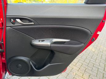 Honda Civic 1.8 i-VTEC ES Hatchback 5dr Petrol Automatic (169 g/km, 138 bhp)
