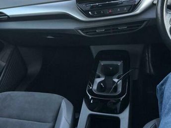 Volkswagen ID4 Pro Performance 77kWh Life SUV 5dr Electric Auto (204 ps)