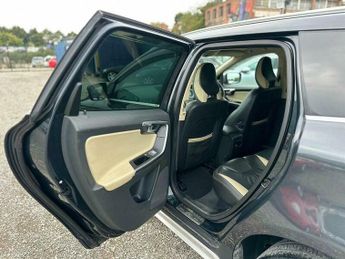 Volvo XC60 2.0 T5 R-Design Premium SUV 5dr Petrol Powershift Euro 5 (240 ps