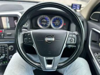 Volvo XC60 2.0 T5 R-Design Premium SUV 5dr Petrol Powershift Euro 5 (240 ps