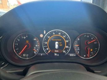 Vauxhall Insignia 1.6 Turbo D BlueInjection Elite Nav Grand Sport Euro 6 (s/s) 5dr