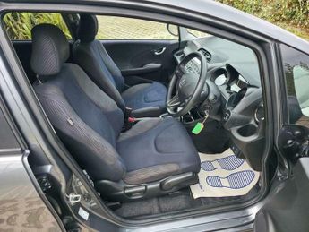 Honda Jazz 1.4 i-VTEC ES Plus CVT Euro 5 5dr