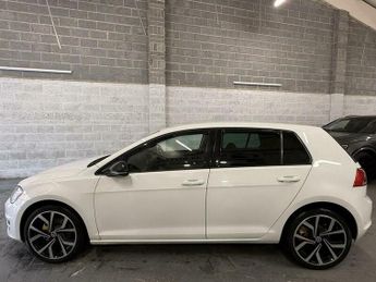 Volkswagen Golf 2.0 TDI BlueMotion Tech SE Hatchback 5dr Diesel DSG Euro 5 (s/s)