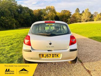 Renault Clio 1.2 TCe 16v Dynamique Hatchback 3dr Petrol Manual (139 g/km, 100