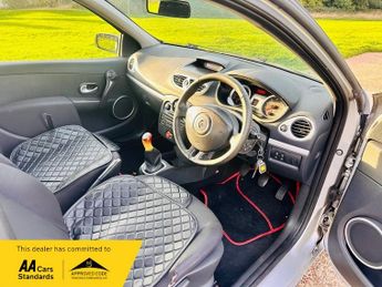 Renault Clio 1.2 TCe 16v Dynamique Hatchback 3dr Petrol Manual (139 g/km, 100