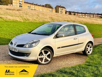 Renault Clio 1.2 TCe 16v Dynamique Hatchback 3dr Petrol Manual (139 g/km, 100