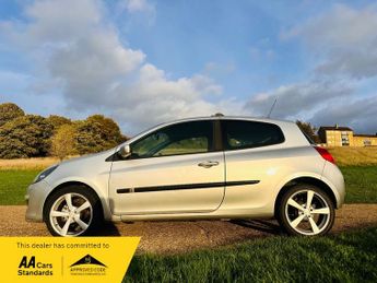 Renault Clio 1.2 TCe 16v Dynamique Hatchback 3dr Petrol Manual (139 g/km, 100