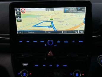 Hyundai Ioniq 1.6 h-GDi 8.9kWh Premium DCT Euro 6 (s/s) 5dr