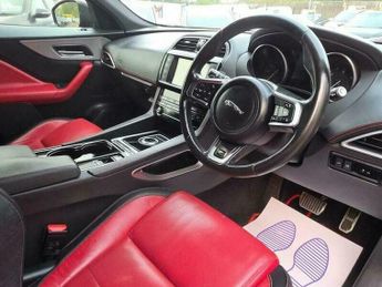 Jaguar F-Pace 2.0 D180 R-Sport Auto AWD Euro 6 (s/s) 5dr