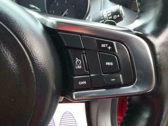 Jaguar F-Pace 2.0 D180 R-Sport Auto AWD Euro 6 (s/s) 5dr