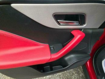 Jaguar F-Pace 2.0 D180 R-Sport Auto AWD Euro 6 (s/s) 5dr