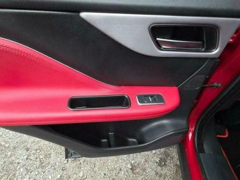 Jaguar F-Pace 2.0 D180 R-Sport Auto AWD Euro 6 (s/s) 5dr