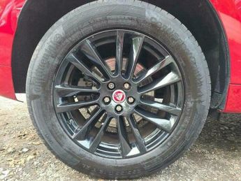 Jaguar F-Pace 2.0 D180 R-Sport Auto AWD Euro 6 (s/s) 5dr