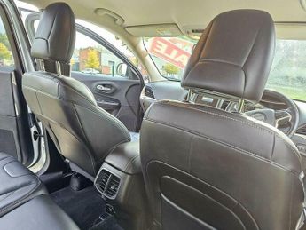 Jeep Cherokee 2.0 MultiJetII Limited Euro 6 (s/s) 5dr