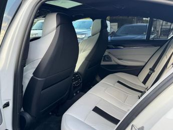 BMW M5 4.4 V8 GPF Saloon 4dr Petrol Steptronic xDrive Euro 6 (s/s) (600