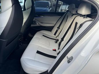BMW M5 4.4 V8 GPF Saloon 4dr Petrol Steptronic xDrive Euro 6 (s/s) (600