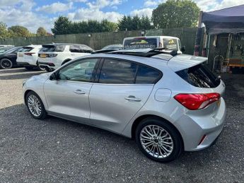 Ford Focus 1.0T EcoBoost Titanium X Auto Euro 6 (s/s) 5dr