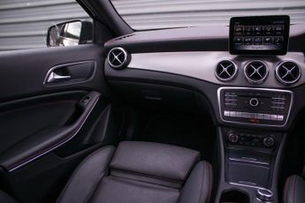 Mercedes GLA Class GLA 220 D 4MATIC AMG LINE PREMIUM