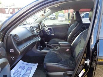 Toyota RAV4 2.2 D-CAT XT-R Auto 4WD Euro 5 5dr