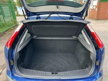 Ford Focus 1.6 Zetec Climate 5dr