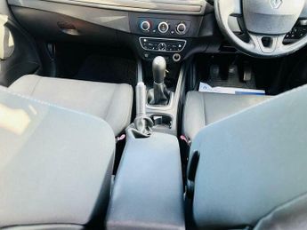Renault Megane 1.6 16V Expression Euro 5 5dr
