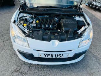 Renault Megane 1.6 16V Expression Euro 5 5dr