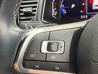 Volkswagen T-Roc 2.0 TDI R-Line DSG Euro 6 (s/s) 5dr