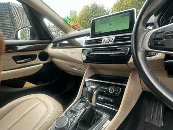 BMW 2 SERIES 1.5 218i Luxury Auto Euro 6 (s/s) 5dr