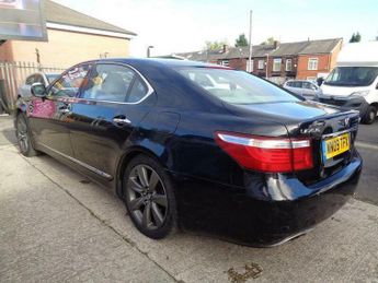 Lexus LS 5.0 600h V8 L CVT 4WD Euro 5 (s/s) 4dr