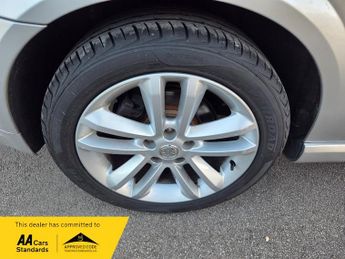 Vauxhall Vectra 1.8 VVT Design Hatchback 5dr Petrol Manual (173 g/km, 138 bhp)
