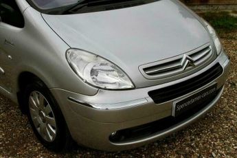 Citroen Xsara Picasso 2.0i 16V Exclusive 5dr