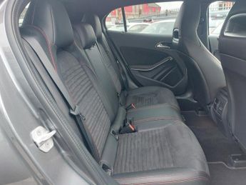 Mercedes GLA GLA 220 D 4MATIC AMG LINE PREMIUM