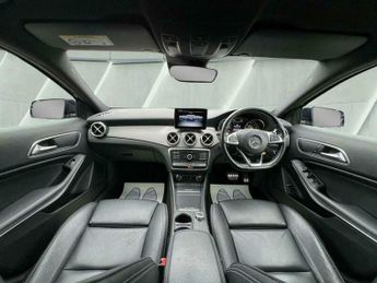 Mercedes-Benz C Class 2.1 GLA200d AMG Line (Premium) 7G-DCT 4MATIC Euro 6 (s/s) 5dr