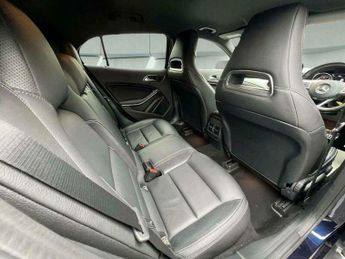 Mercedes-Benz C Class 2.1 GLA200d AMG Line (Premium) 7G-DCT 4MATIC Euro 6 (s/s) 5dr