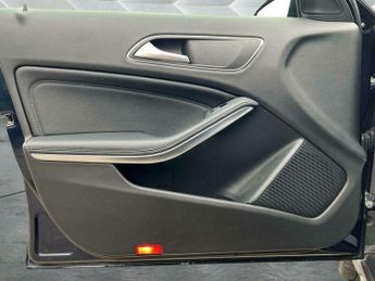 Mercedes-Benz C Class 2.1 GLA200d AMG Line (Premium) 7G-DCT 4MATIC Euro 6 (s/s) 5dr