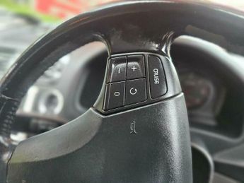 Volvo S40 2.0 D3 SE Lux Saloon 4dr Diesel Geartronic Euro 5 (150 ps)