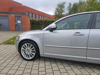 Volvo S40 2.0 D3 SE Lux Saloon 4dr Diesel Geartronic Euro 5 (150 ps)