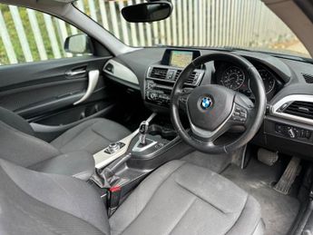 BMW  218i SE