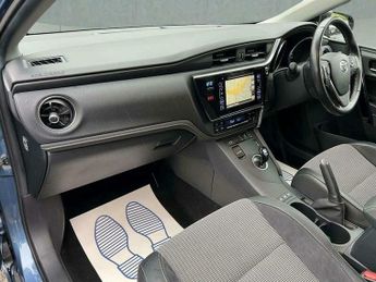 Toyota Auris 1.8 VVT-h Excel CVT Euro 6 (s/s) 5dr (Safety Sense)