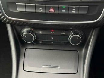 Mercedes-Benz A Class 1.6 A180 Sport Hatchback 5dr Petrol 7G-DCT Euro 6 (s/s) (122 ps)