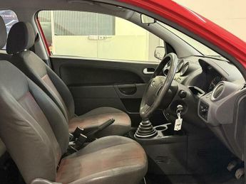 Ford Fiesta 1.4 Zetec Climate Hatchback 5dr Petrol Manual (154 g/km, 79 bhp)