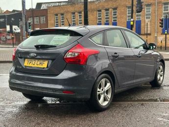 Ford Focus 1.6 Zetec Powershift Euro 5 5dr