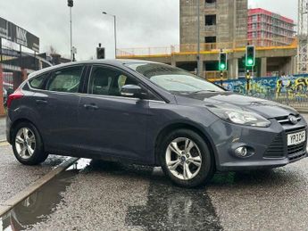 Ford Focus 1.6 Zetec Powershift Euro 5 5dr