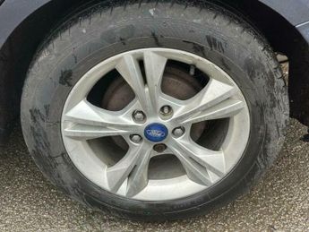 Ford Focus 1.6 Zetec Powershift Euro 5 5dr