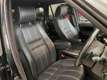 Land Rover Range Rover Sport 3.0 SD V6 HSE SUV 5dr Diesel Auto 4WD Euro 5 (255 bhp)