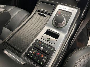 Land Rover Range Rover Sport 3.0 SD V6 HSE SUV 5dr Diesel Auto 4WD Euro 5 (255 bhp)