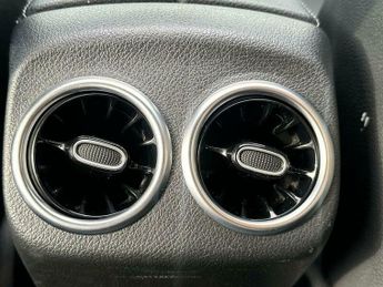 Mercedes-Benz C Class 1.3 CLA200h MHEV AMG Line (Premium Plus) Coupe 7G-DCT Euro 6 (s/