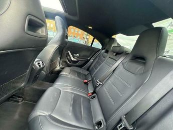 Mercedes-Benz CLA 1.3 CLA200h MHEV AMG Line (Premium Plus) Coupe 7G-DCT Euro 6 (s/
